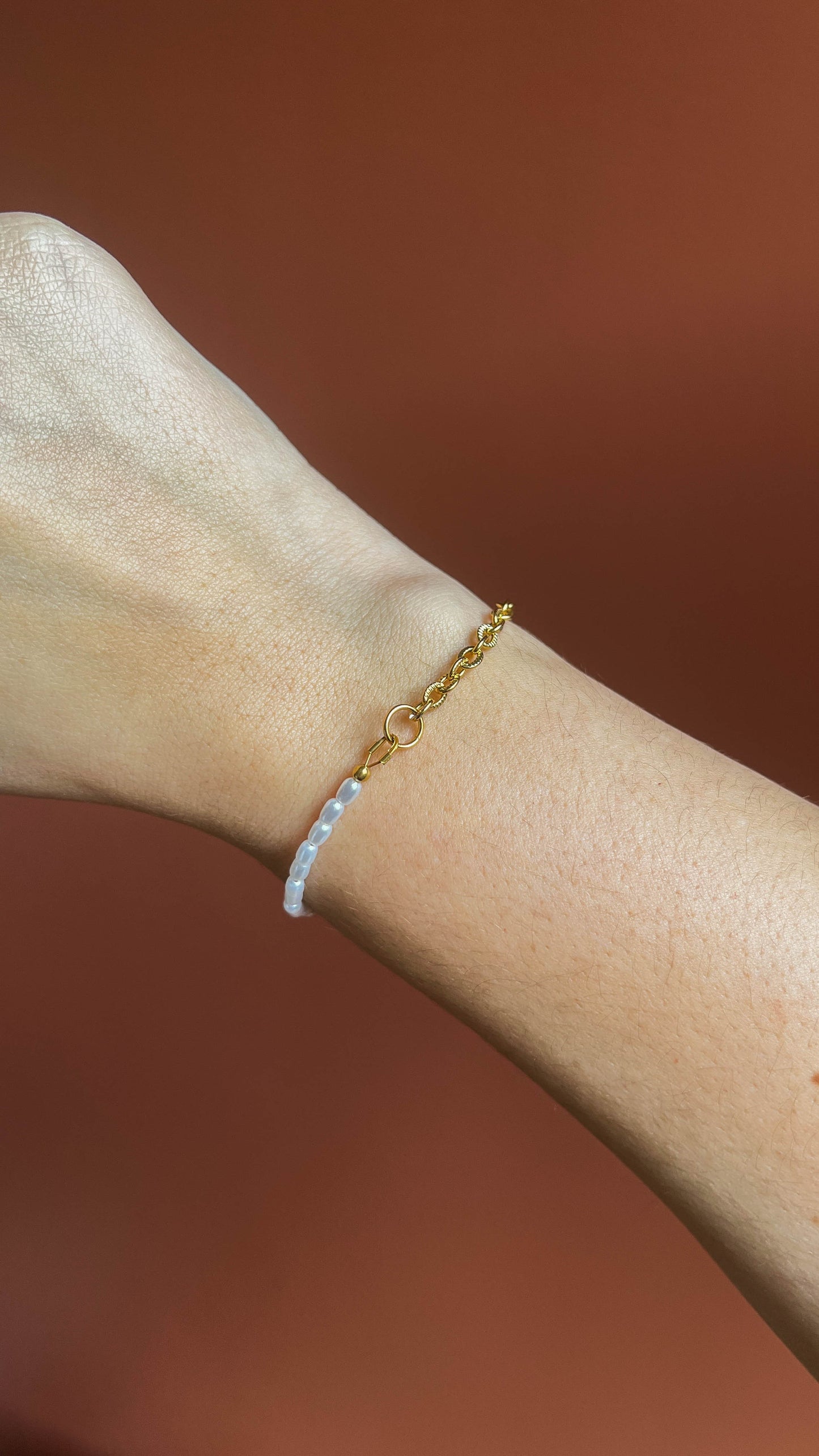 Elisa | Bracelet acier inoxydable et perles blanches