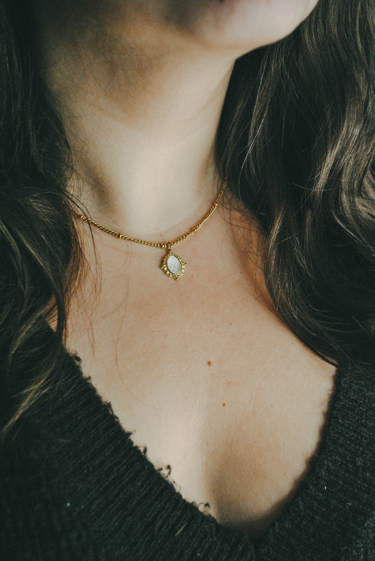 Olympe  | Collier en acier inoxydable et nacre naturelle