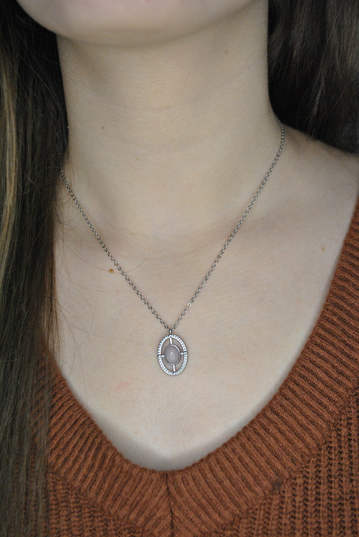 Stella | Collier en acier inoxydable et quartz rose